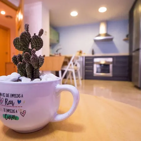 Two Bedroom Stylish Studio, 5 Minutes Walk From The * Льорет-де-Мар
